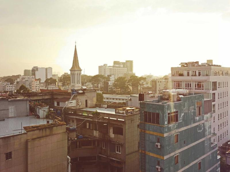 重庆山城<br>ntbhmwh.cn 轻轨穿楼奇观